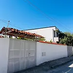 Apartment Private In Haxhialiu *