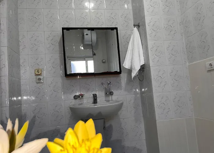 Private In Haxhialiu Apartament