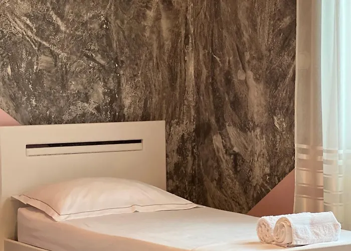 Private In Haxhialiu